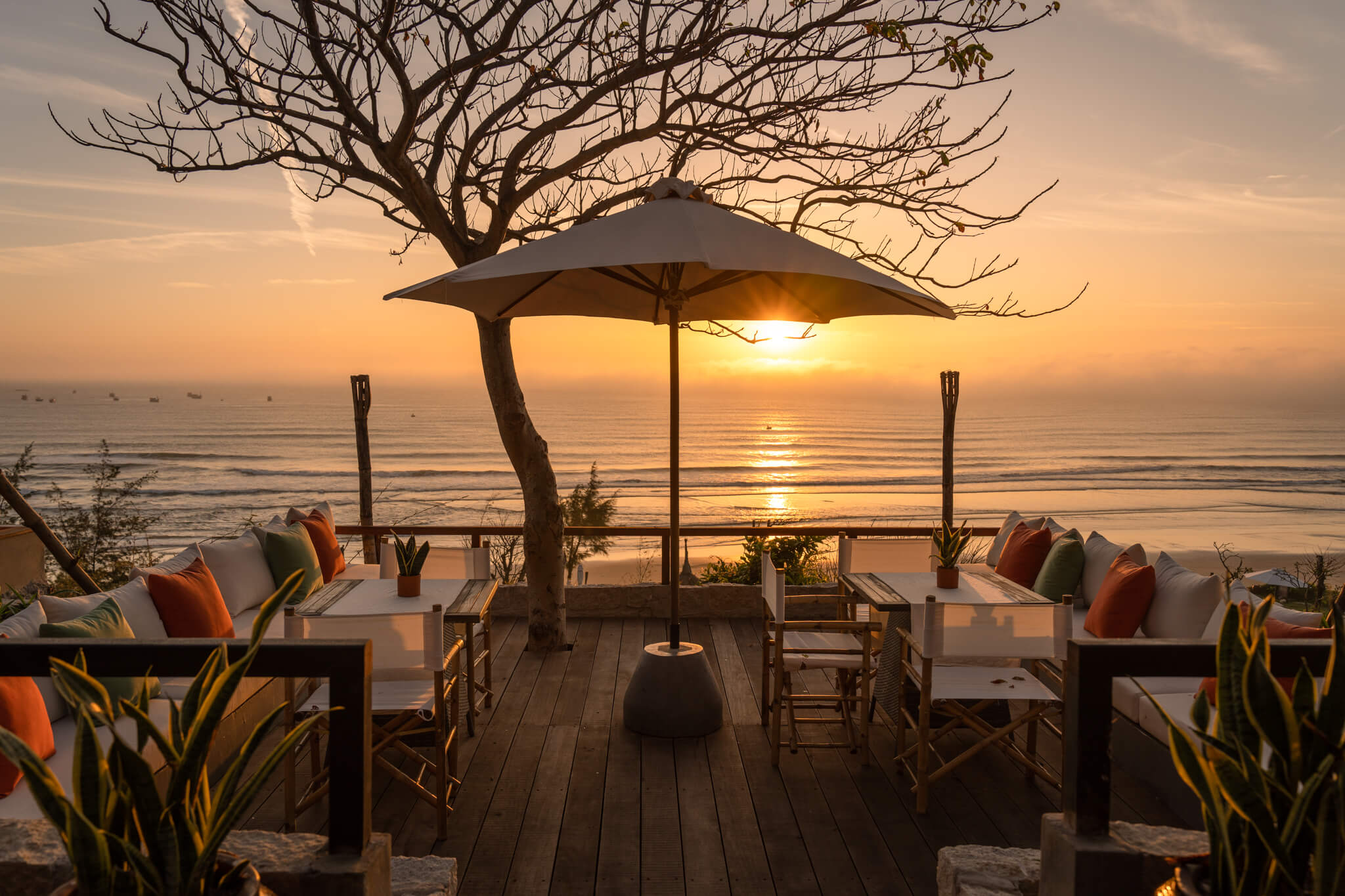 resort quy nhon co ho boi rieng ngoai troi cam giac chua lanh