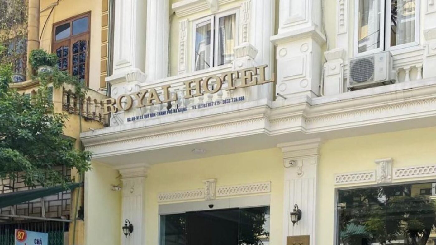 Khách sạn Royal Hotel Hà Giang 3 sao gần trung tâm thành phố, giá phòng tốt cho khách đi phượt