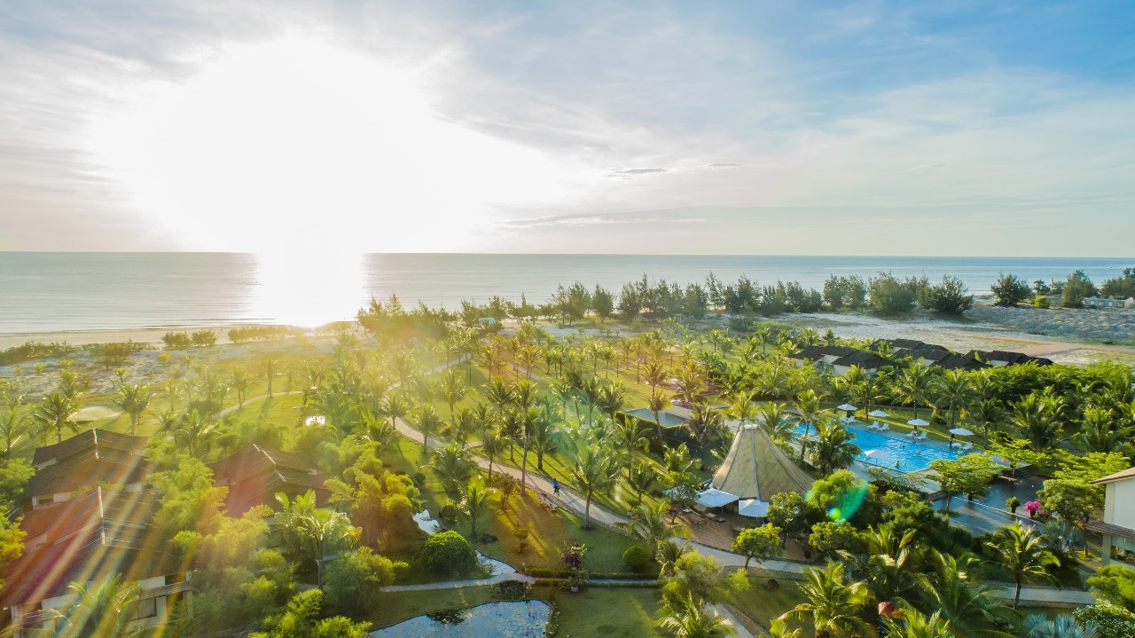 Đặt phòng Celina Peninsula Resort Quảng Bình giá rẻ