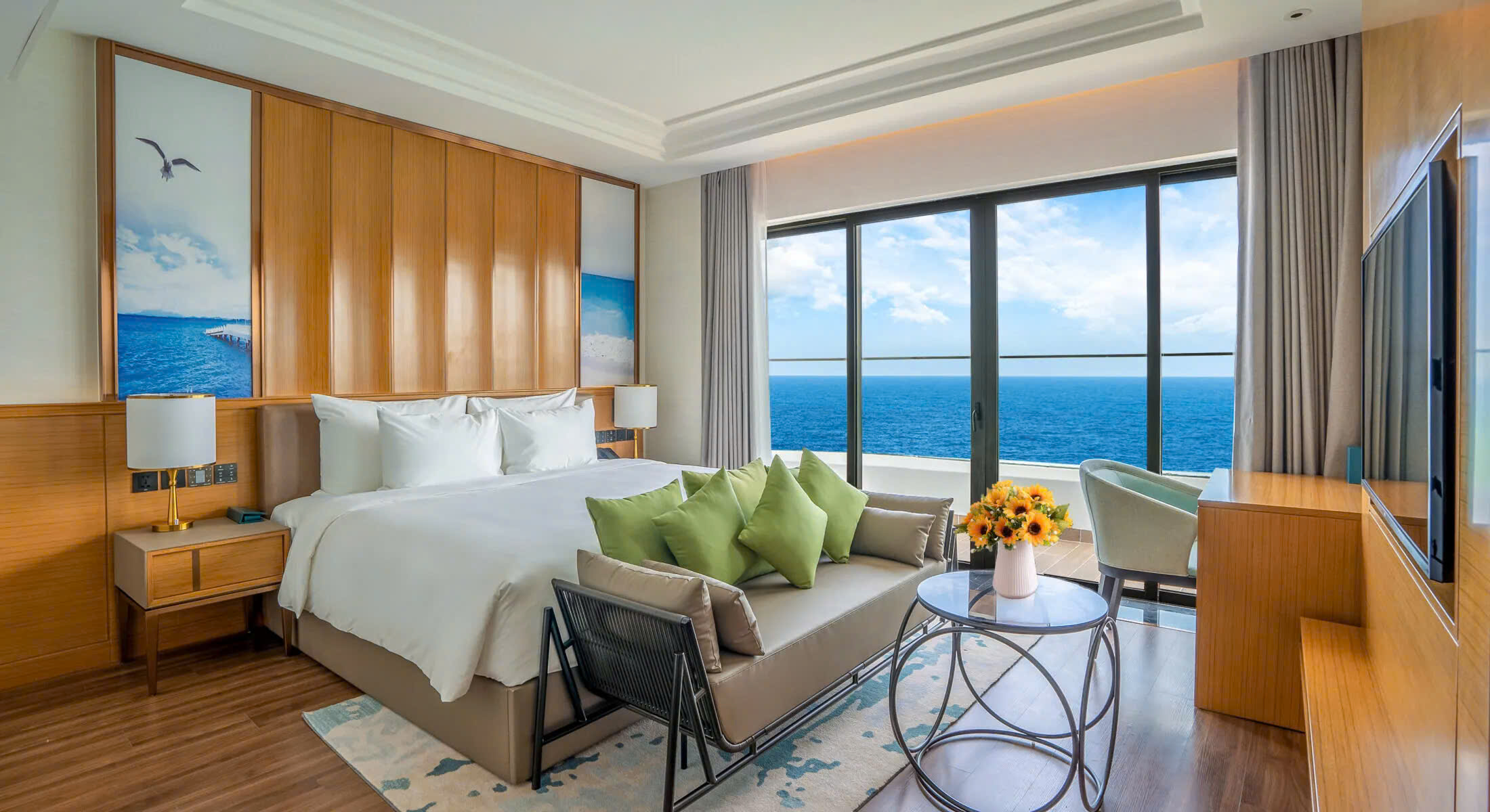 two bedroom suite oceanview grand hyams phong cho gia dinh 4 nguoi rong rai sang trong