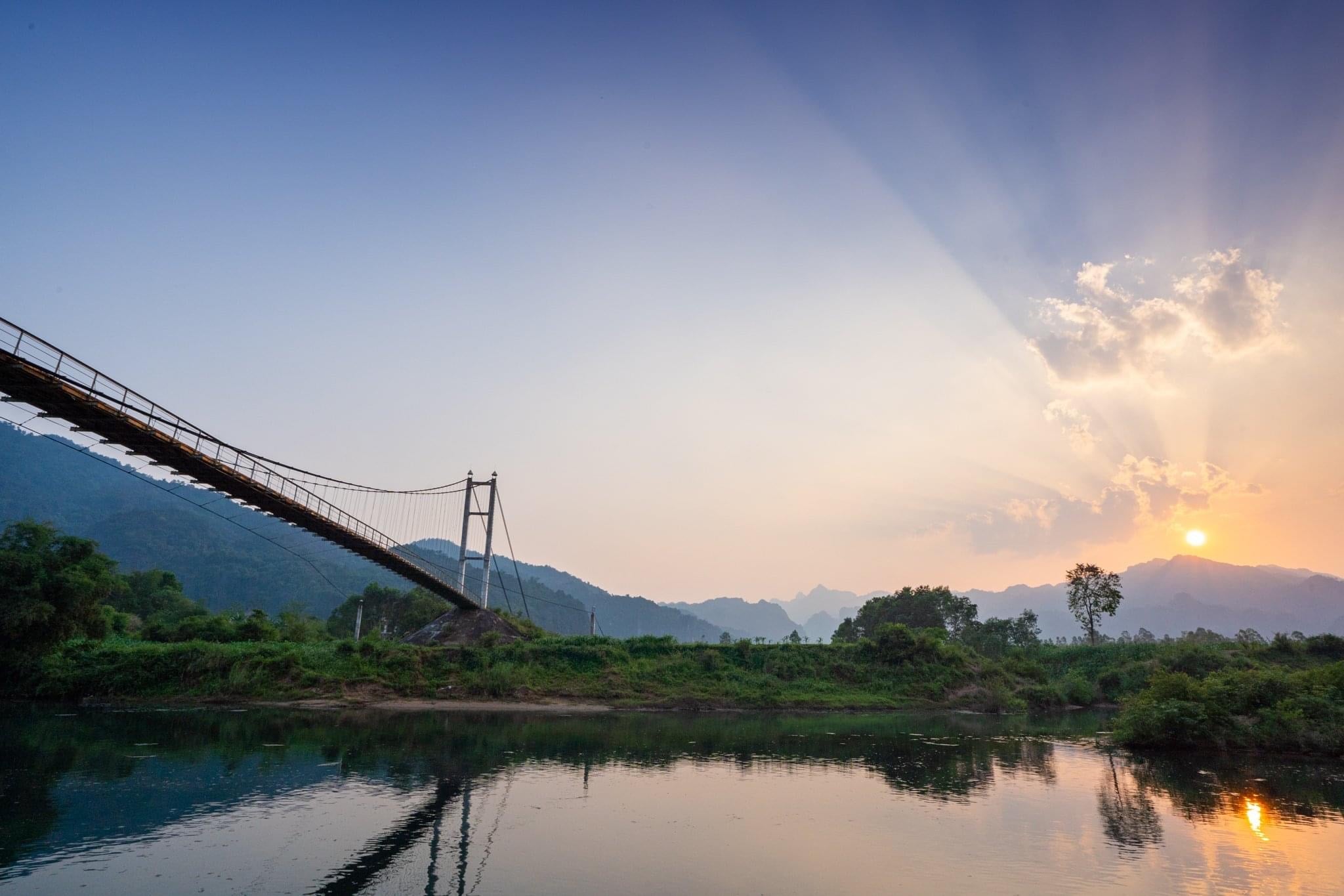 Tour Khám Phá Quảng Bình 3 Ngày 2 Đêm ( Mộ Bác Giáp; khám phá Phong Nha và Đồng Hới)