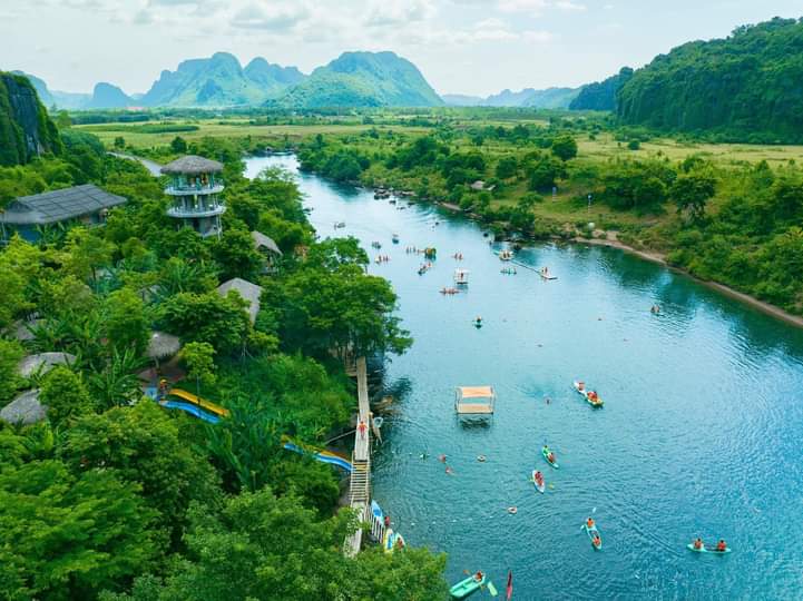 TOUR QUẢNG BÌNH 3 NGÀY 2 ĐÊM (TOUR GHÉP ĐOÀN) - PHONG NHA – THIÊN ĐƯỜNG – THUNG LŨNG NGỌC BÍCH HAVA – VŨNG CHÙA – ĐÁ NHẢY