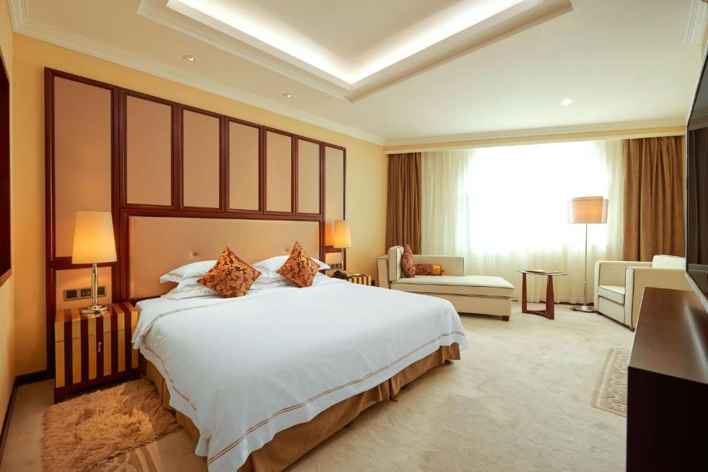 KHÁCH SẠN QUỐC TẾ LỢI LAI MÓNG CÁI
