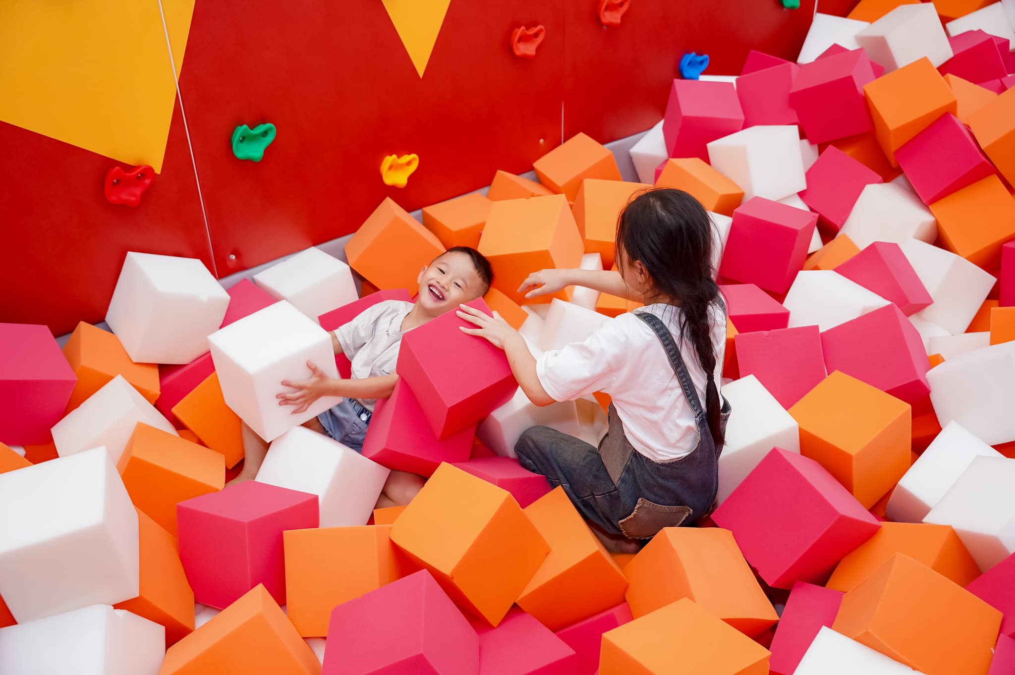 Cập nhật giá vé Vinwonders Cửa Hội mới nhất 2025