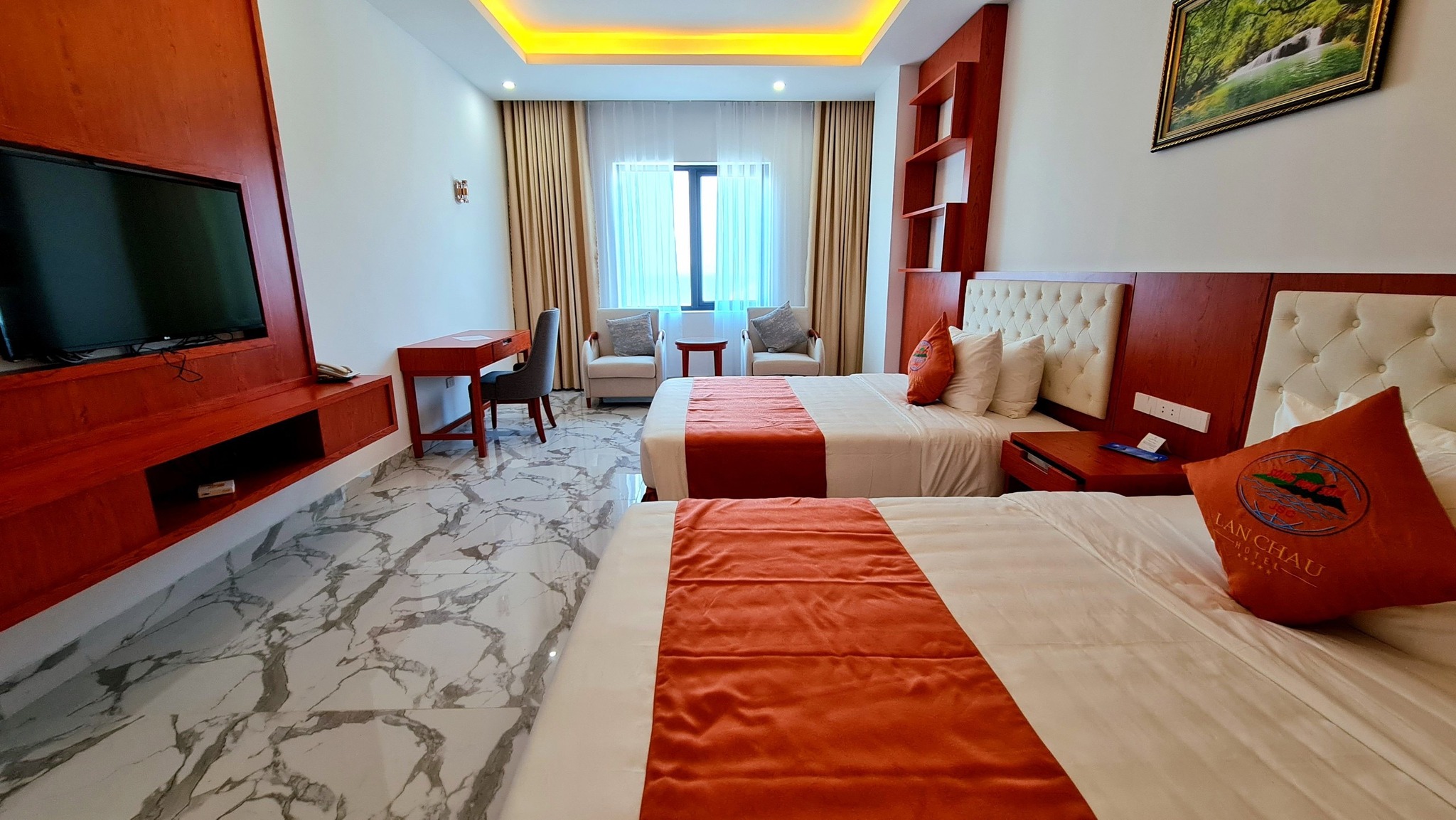 Khách sạn Lan Châu Luxury Cửa Lò, Nghệ An.