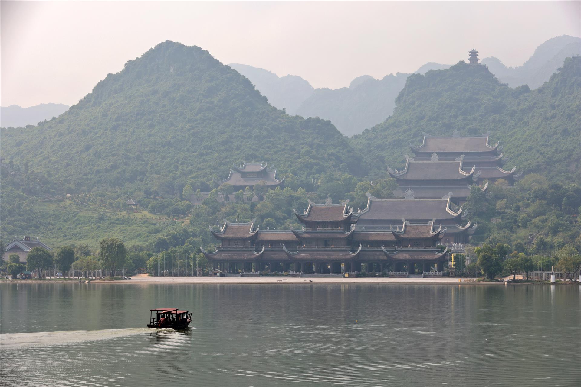 TOUR NGHỆ AN - HÀ NAM - NINH BÌNH 2 NGÀY 1 ĐÊM