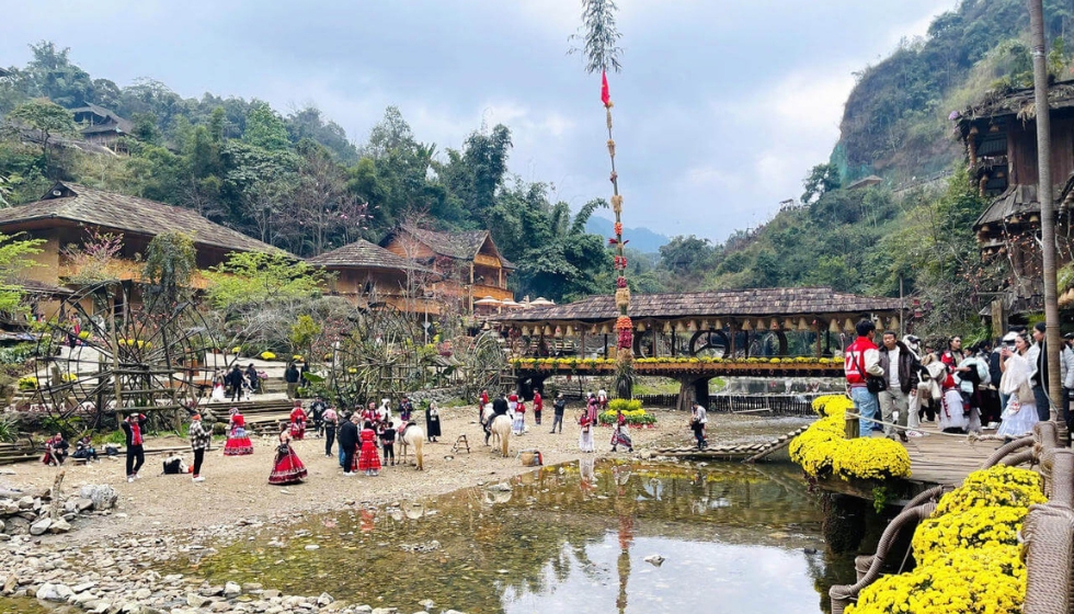 TOUR DU LỊCH HÀ NỘI – SAPA – BẢN CÁT CÁT – HÀM RỒNG 2N1Đ TRỌN GÓI