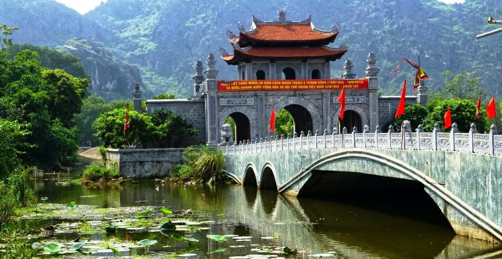 TOUR HÀ TĨNH NINH BÌNH 2 NGÀY 1 ĐÊM