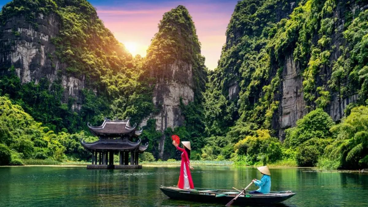 TOUR HÀ TĨNH NINH BÌNH 2 NGÀY 1 ĐÊM