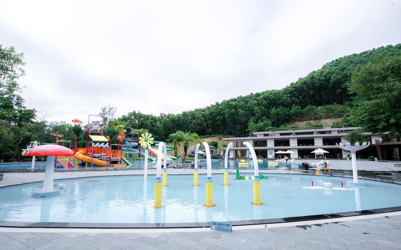 TOUR QUẢNG BÌNH 3N2Đ:  Nghỉ Dưỡng Suối Bang Onsen – Chạm Vào Di Sản Phong Nha