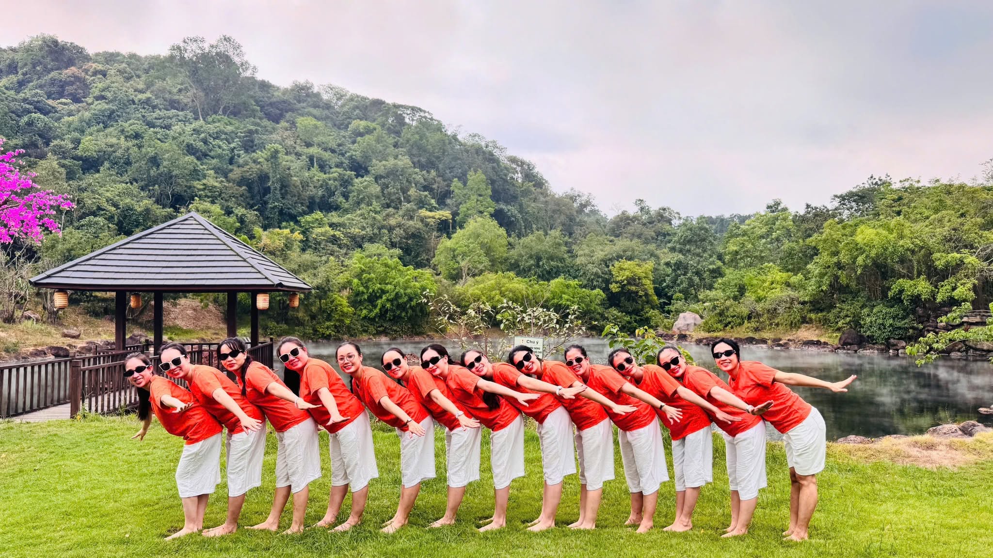 TOUR TEAMBUILDING BIỂN QUẢNG BÌNH – GALA DINNER – NGHỈ DƯỠNG PHỤC HỒI BANG ONSEN (3 NGÀY 2 ĐÊM)