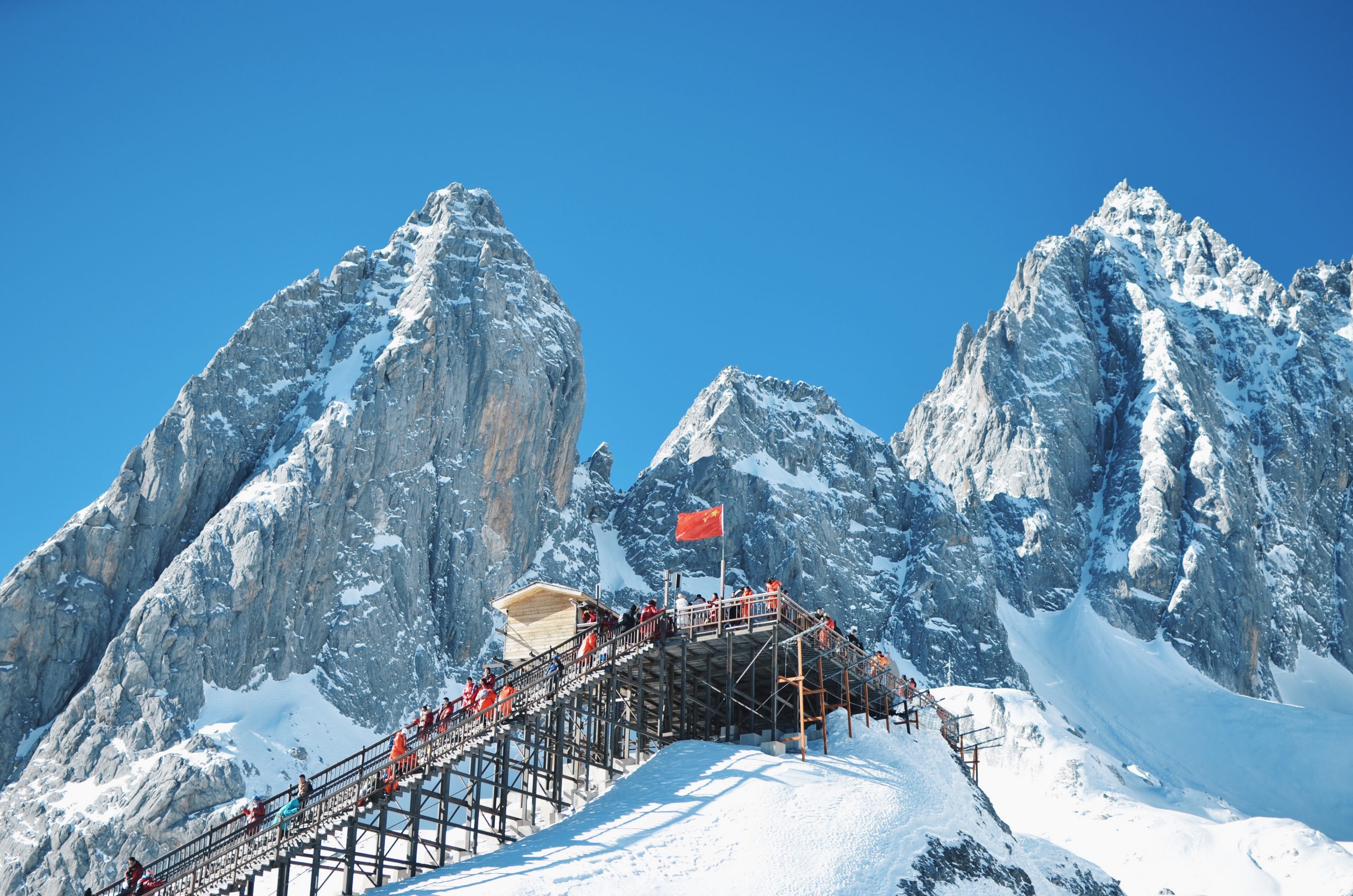 Tour Lệ Giang giá rẻ 5 ngày 4 đêm: Đại Lý - Lệ Giang - Shangrila