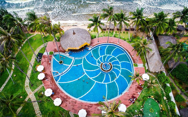 Khách Sạn Mường Thanh Holiday Mũi Né