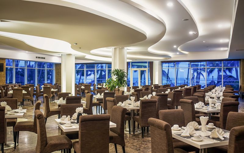 Khách Sạn Mường Thanh Holiday Mũi Né
