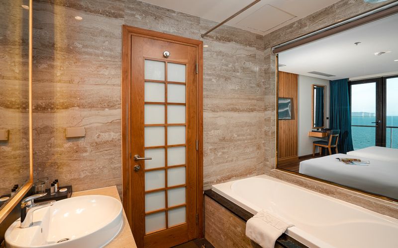 Sala Danang Beach Hotel (Sala Đà Nẵng Hotel)