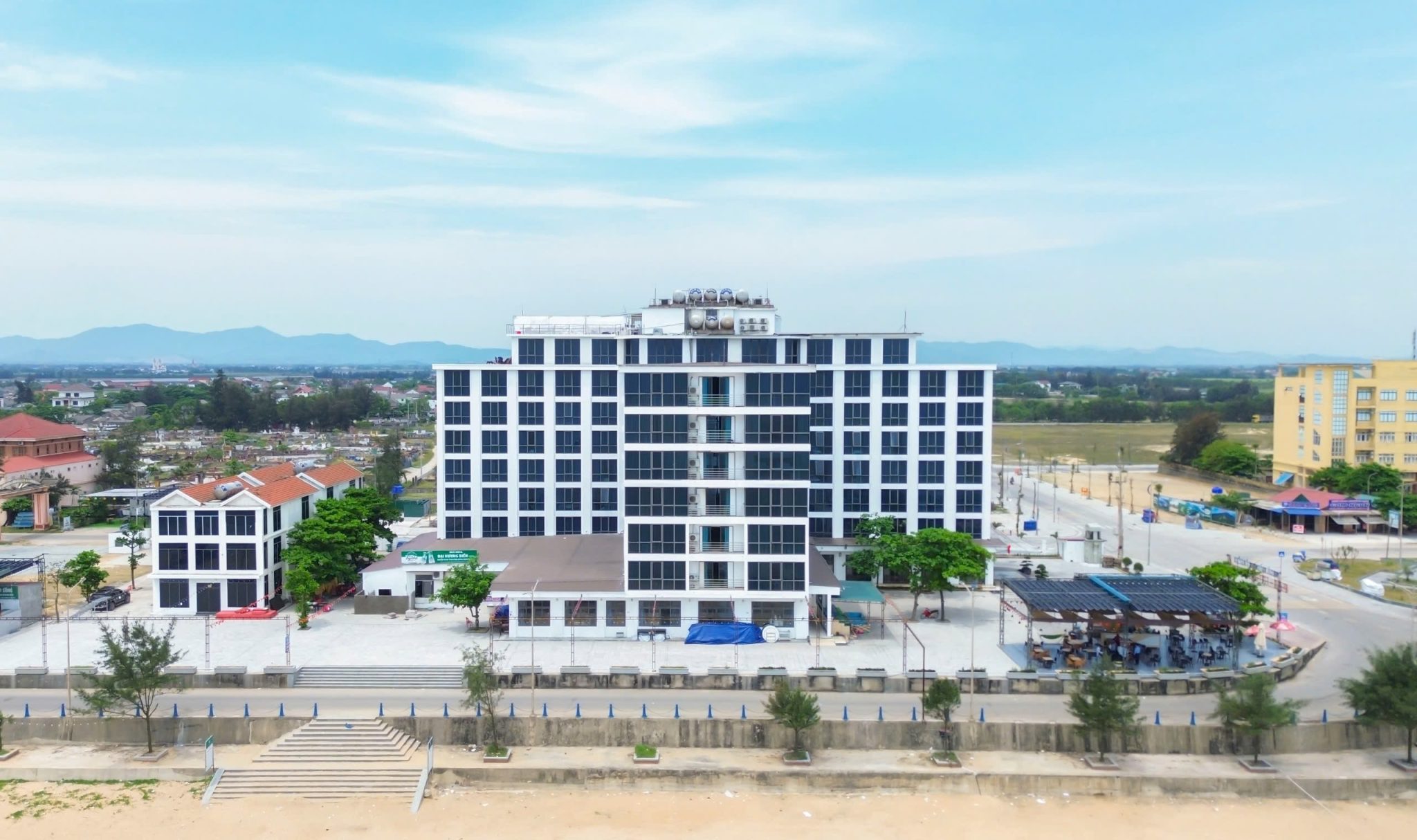 Khách sạn Sông La Thiên Cầm Hà Tĩnh
