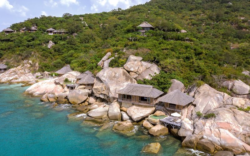 Six Senses Ninh Vân Bay  Resort Nha Trang