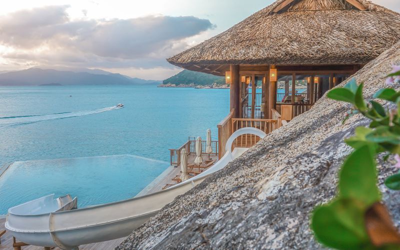 Six Senses Ninh Vân Bay  Resort Nha Trang