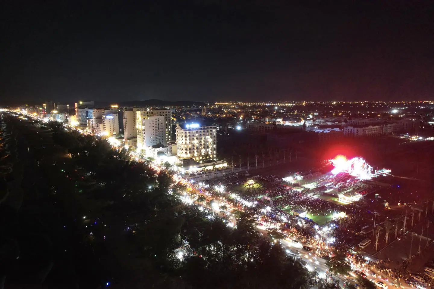 TOUR DU LỊCH HÀ NỘI - SẦM SƠN 3 NGÀY 2 ĐÊM: BIỂN XANH CÁT VÀNG, NGHỈ DƯỠNG ĐẲNG CẤP