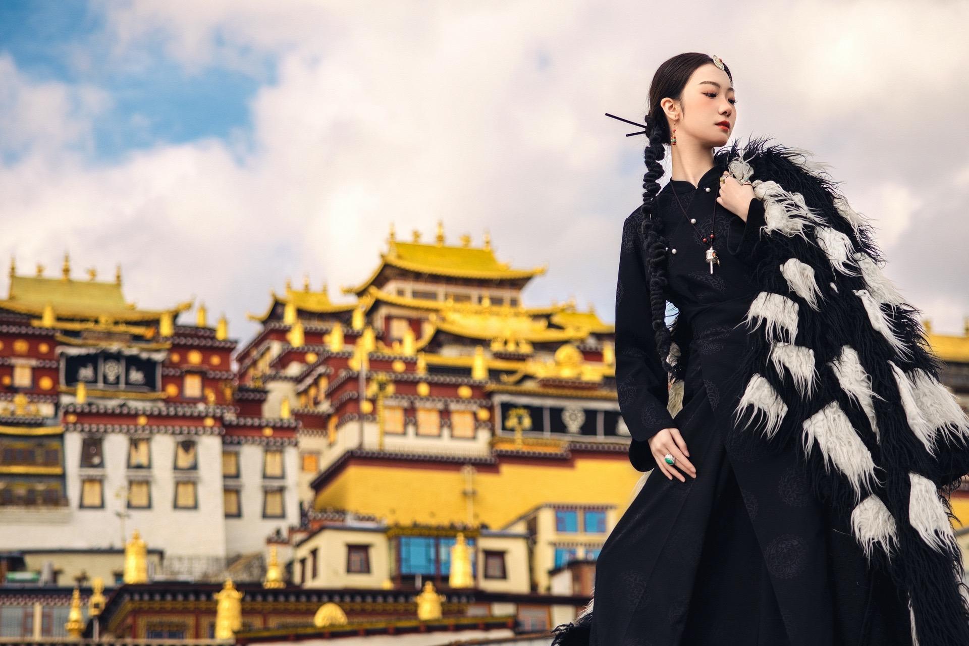 Tour Lệ Giang 4 ngày 3 đêm: Hà Nội - Đại Lý - Lệ Giang bay Lucky Air