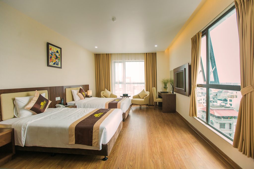 KHÁCH SẠN LUXURY 6 MÓNG CÁI