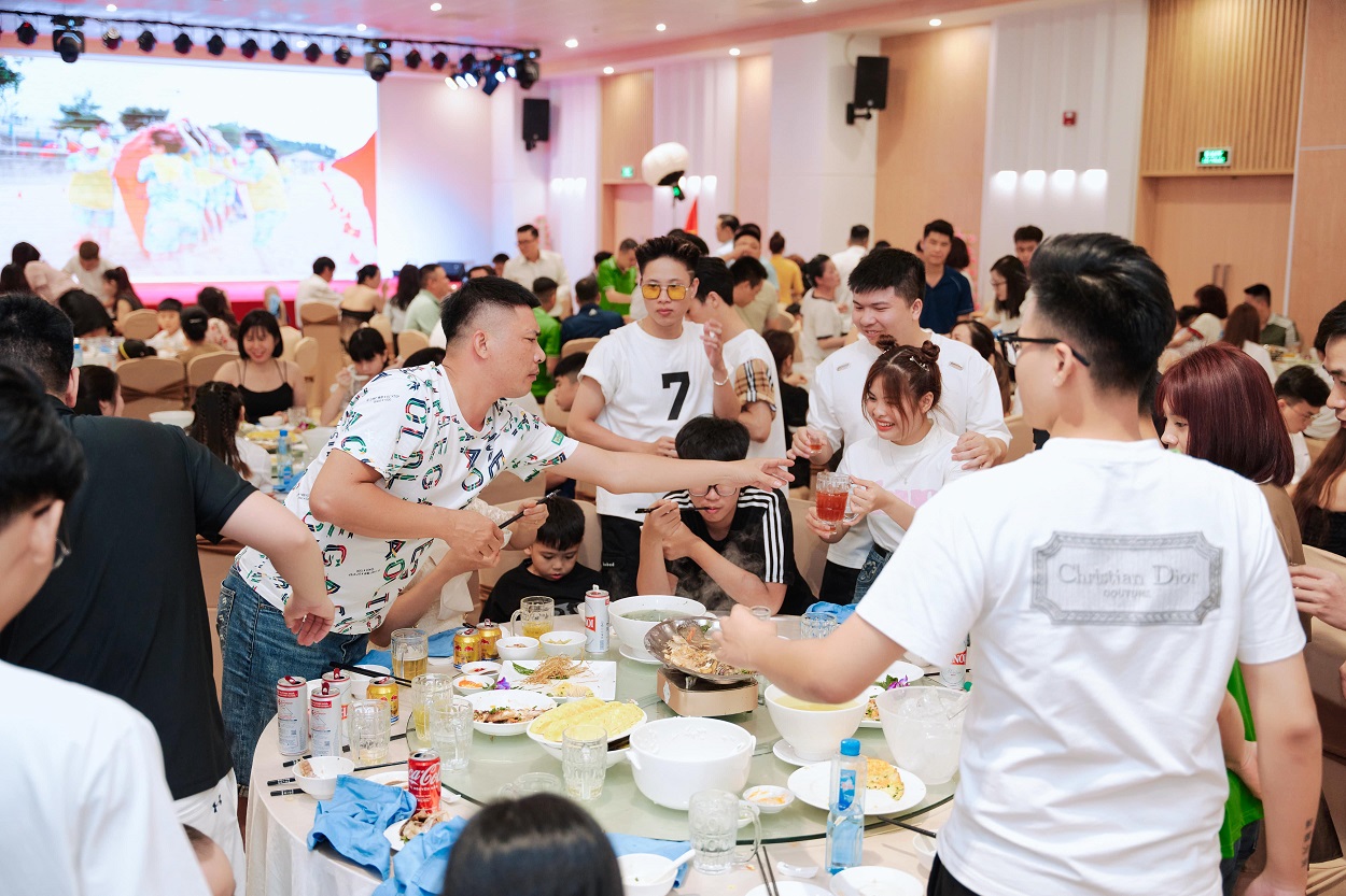 Tour du lịch biển Cửa Lò 2N1Đ: Hà Nội - Biển Cửa Lò - Vinwonder Cửa Hội - Quê Bác - Hà Nội