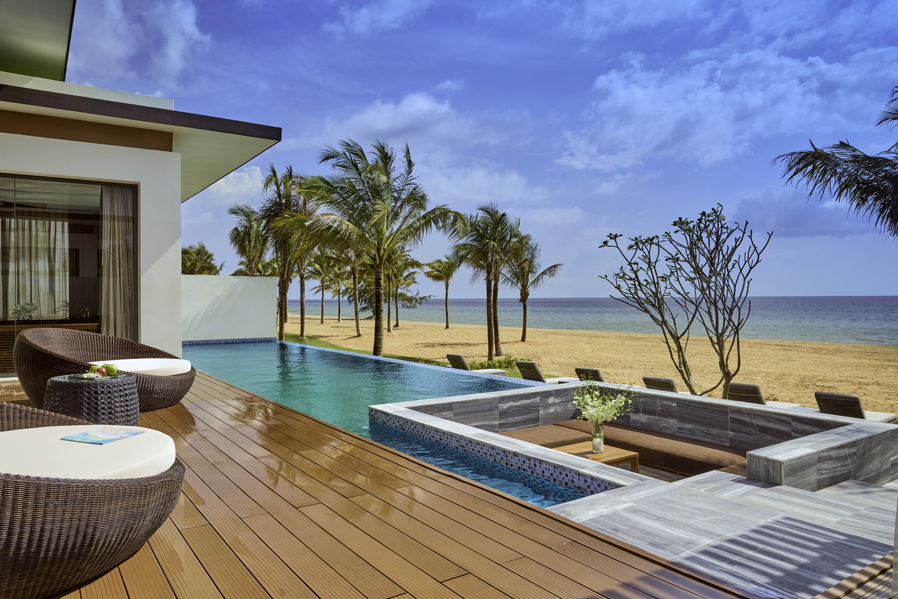 MÖVENPICK RESORT WAVERLY PHÚ QUỐC