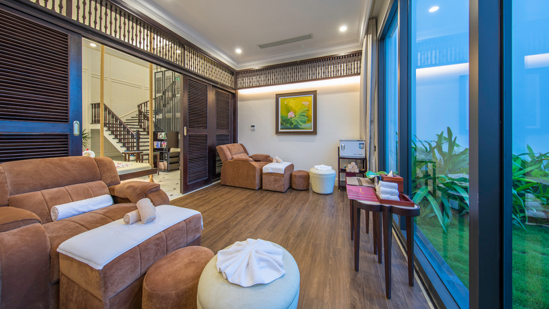 Melia Vinpearl Cam Ranh Beach Resort