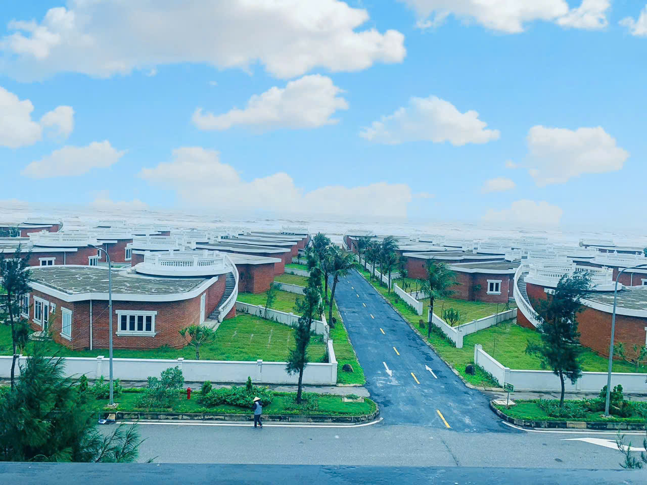 Cho thuê Villa 2 phòng ngủ Hoa Tiên Paradise Xuân Thành