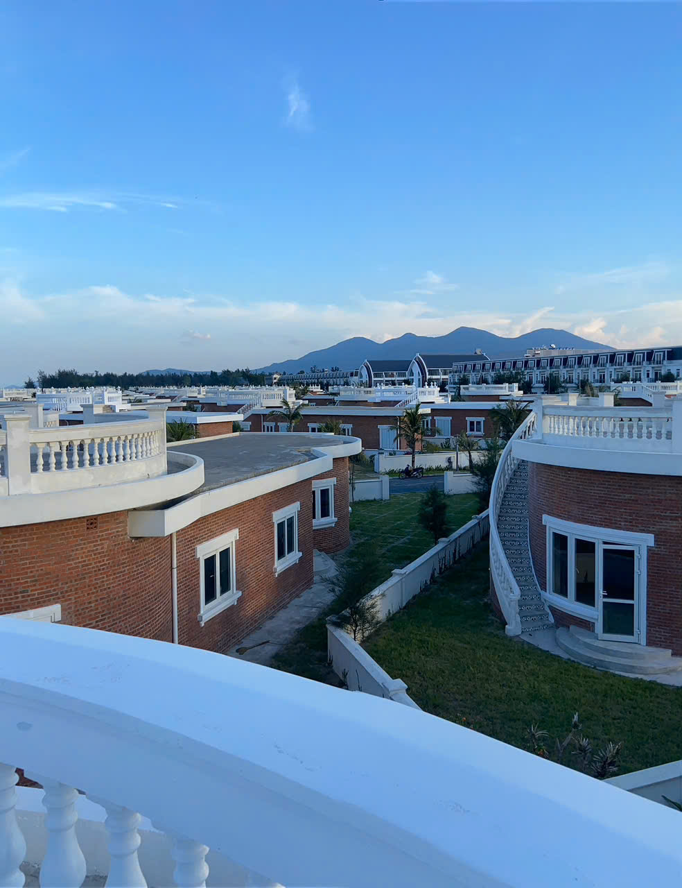 Cho thuê Villa 2 phòng ngủ Hoa Tiên Paradise Xuân Thành