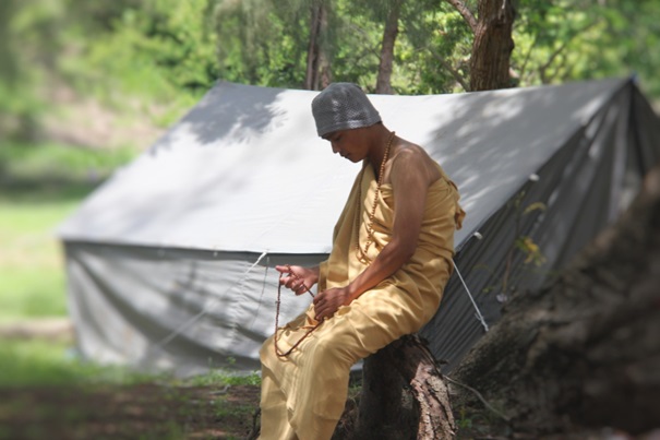 Trại Sẵn Sàng: Mùa hoa đỏ