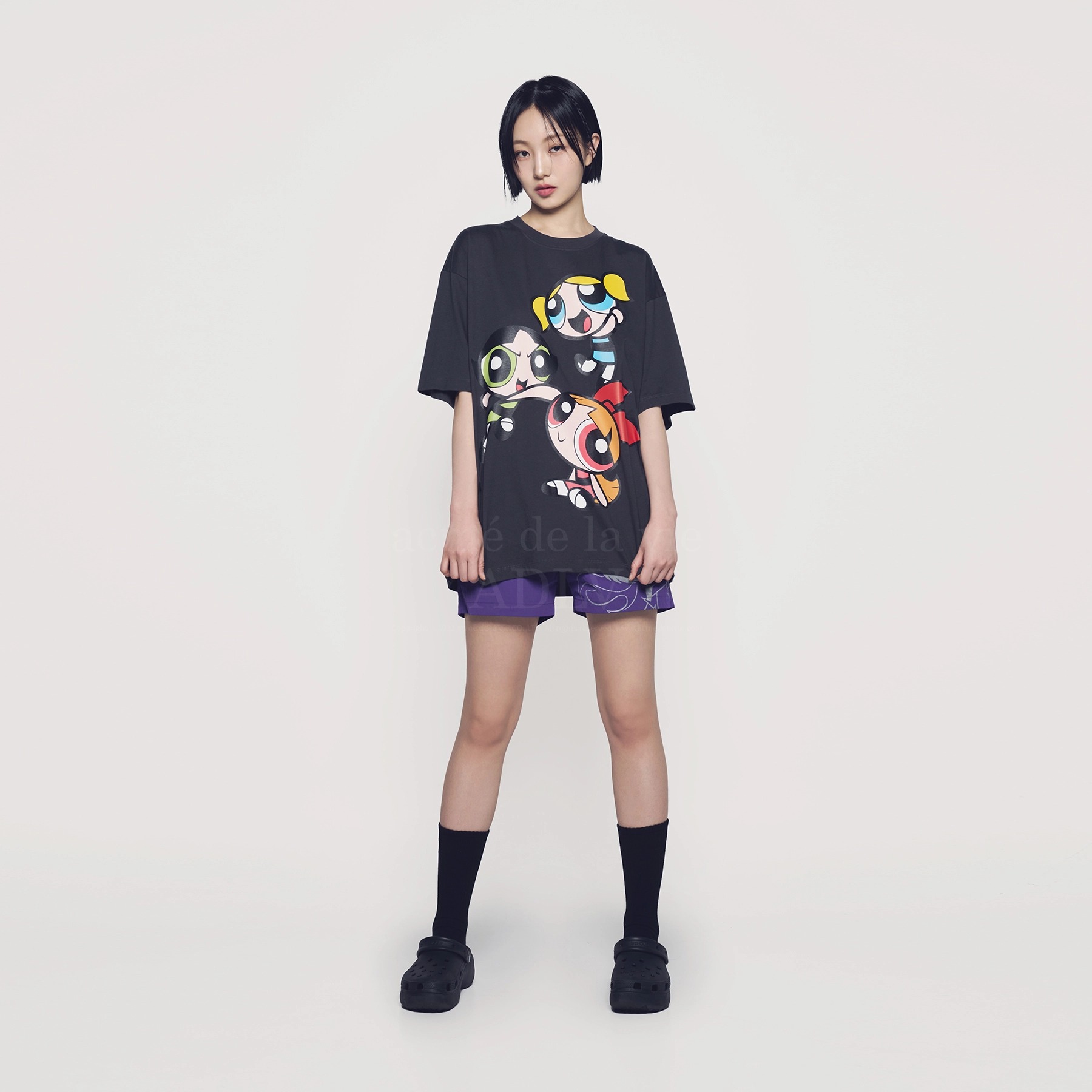 1036 -  Áo ADLV The Powerpuff Girls X Acmedelavie Big Printing Artwork - Đen Chì - Code ADLV 24SS SSBAPG CHA [HÀNG CHÍNH HÃNG]