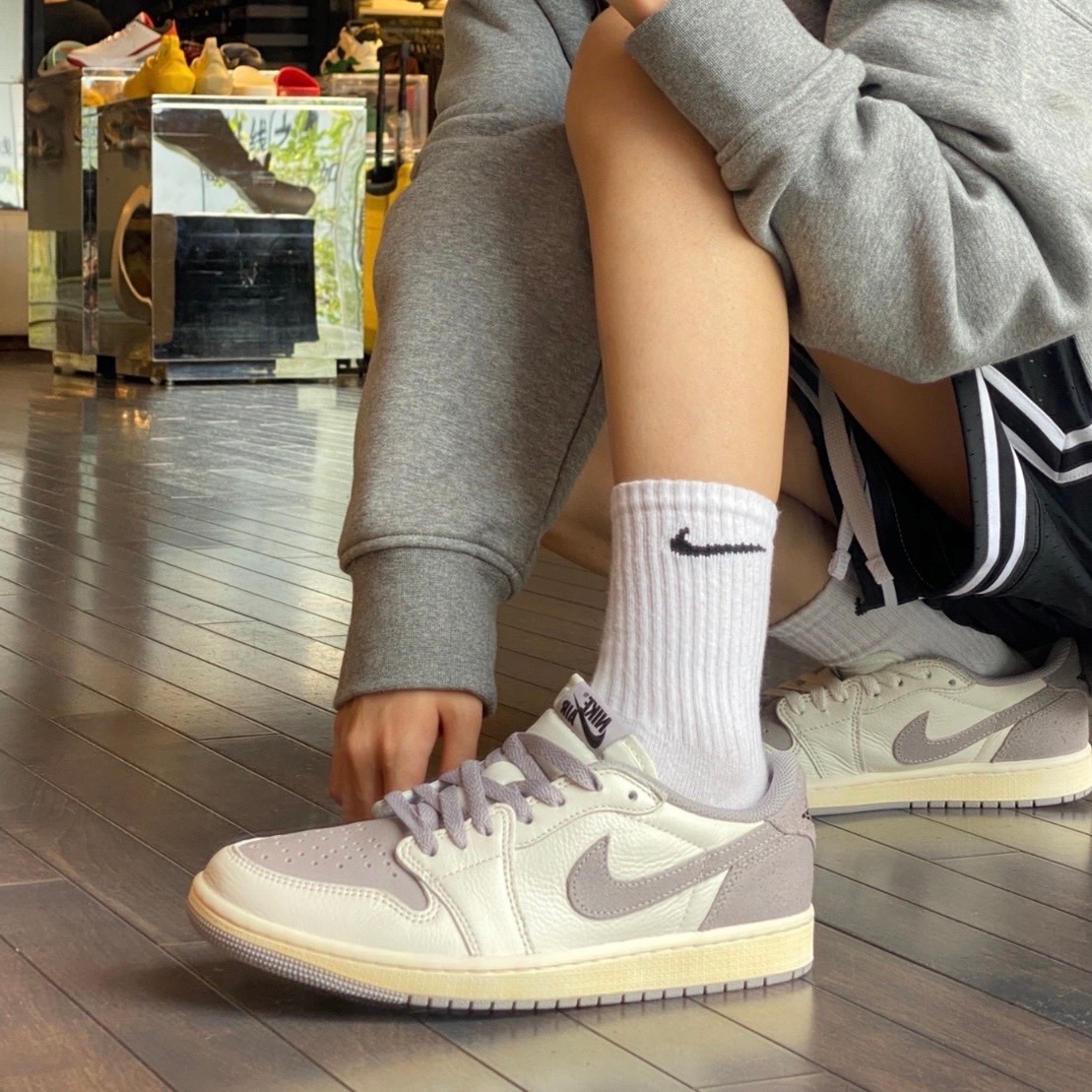 834 -  Giày Nike Air Jordan 1 Retro Atmosphere Grey CZ0790 101 [HÀNG CHÍNH HÃNG]