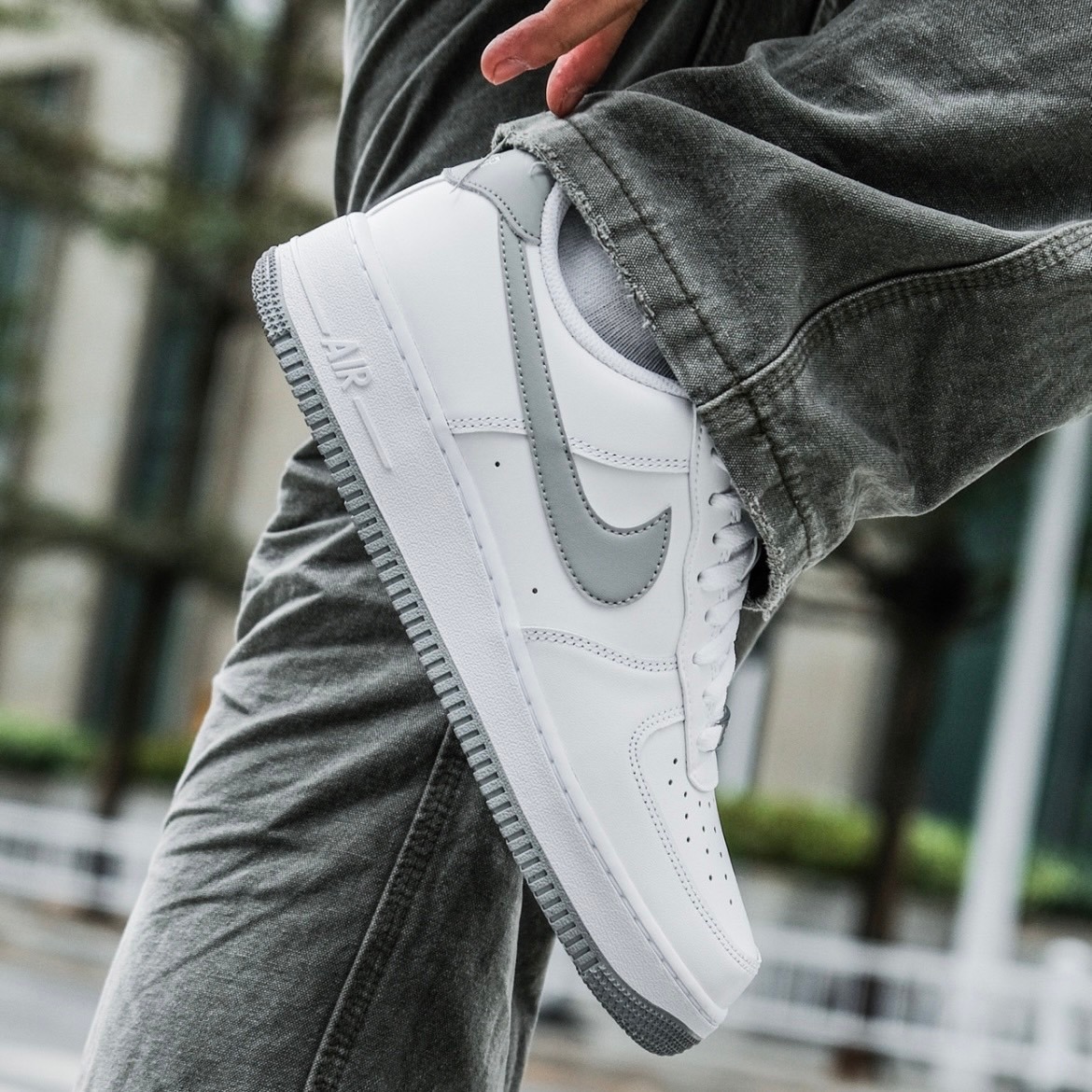 755 -  Giày Nike Air Force 1 White Light Smoke Grey FJ4146 100  [HÀNG CHÍNH HÃNG]
