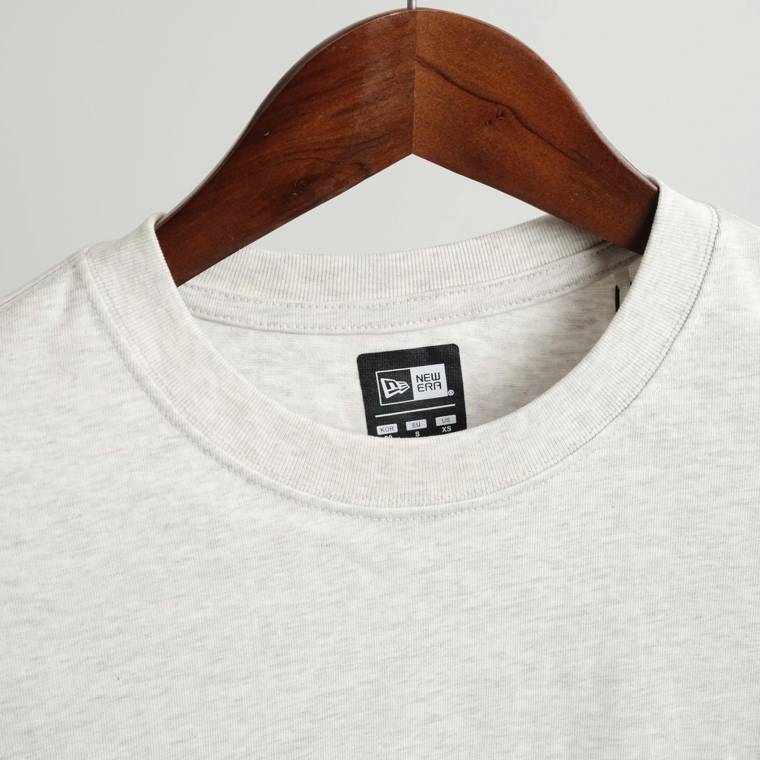 2197 - Áo New Era New York Yankees Xám Chữ Đỏ [HÀNG CHÍNH HÃNG]