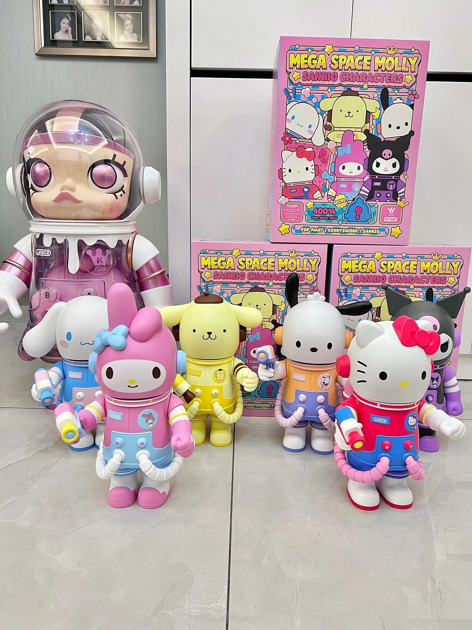 1479 - Molly Sanrio 400% - POPMART MEGA SPACE MOLLY 400% Sanrio Characters Series - Set 6 Bé [CHÍNH HÃNG]