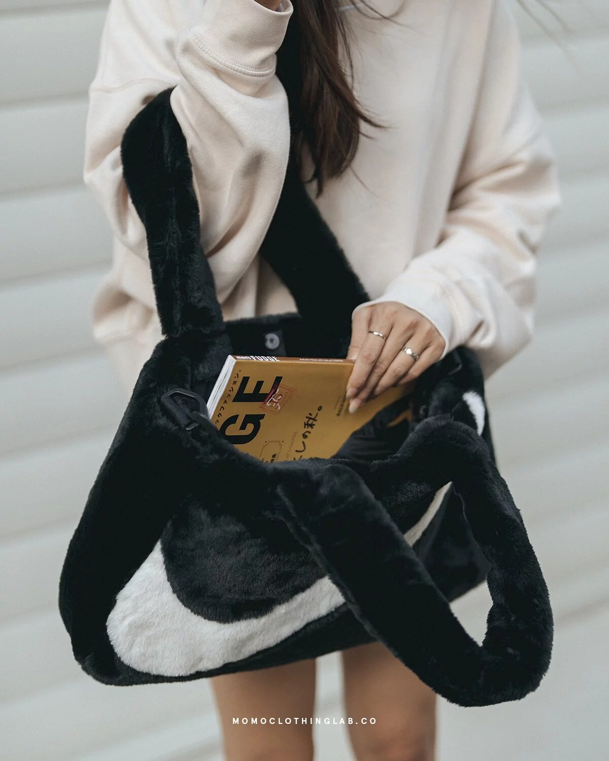 1760 - Túi Nike Lông Faux Fur Tote Diffused DQ5804-010 [HÀNG CHÍNH HÃNG]