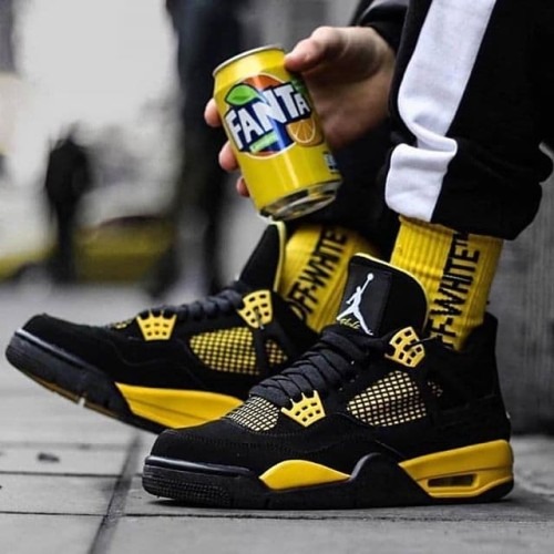 310 -  Giày Nike Air Jordan 4 Retro Thunder 2023 - 408452 017 [HÀNG CHÍNH HÃNG]