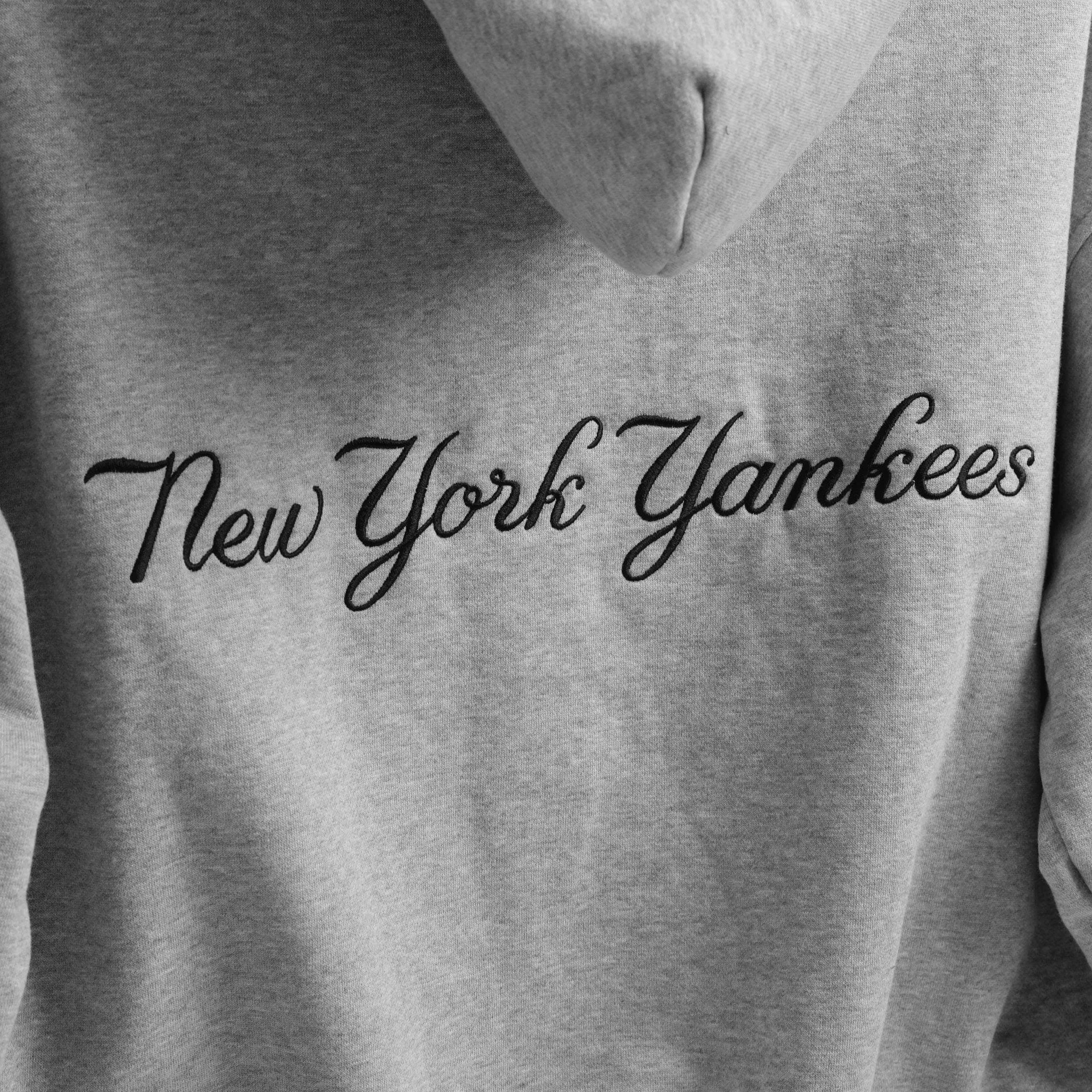 2017 - Áo Hoodie New Era NY New York Yankess Laurel Xám Trắng [HÀNG CHÍNH HÃNG]