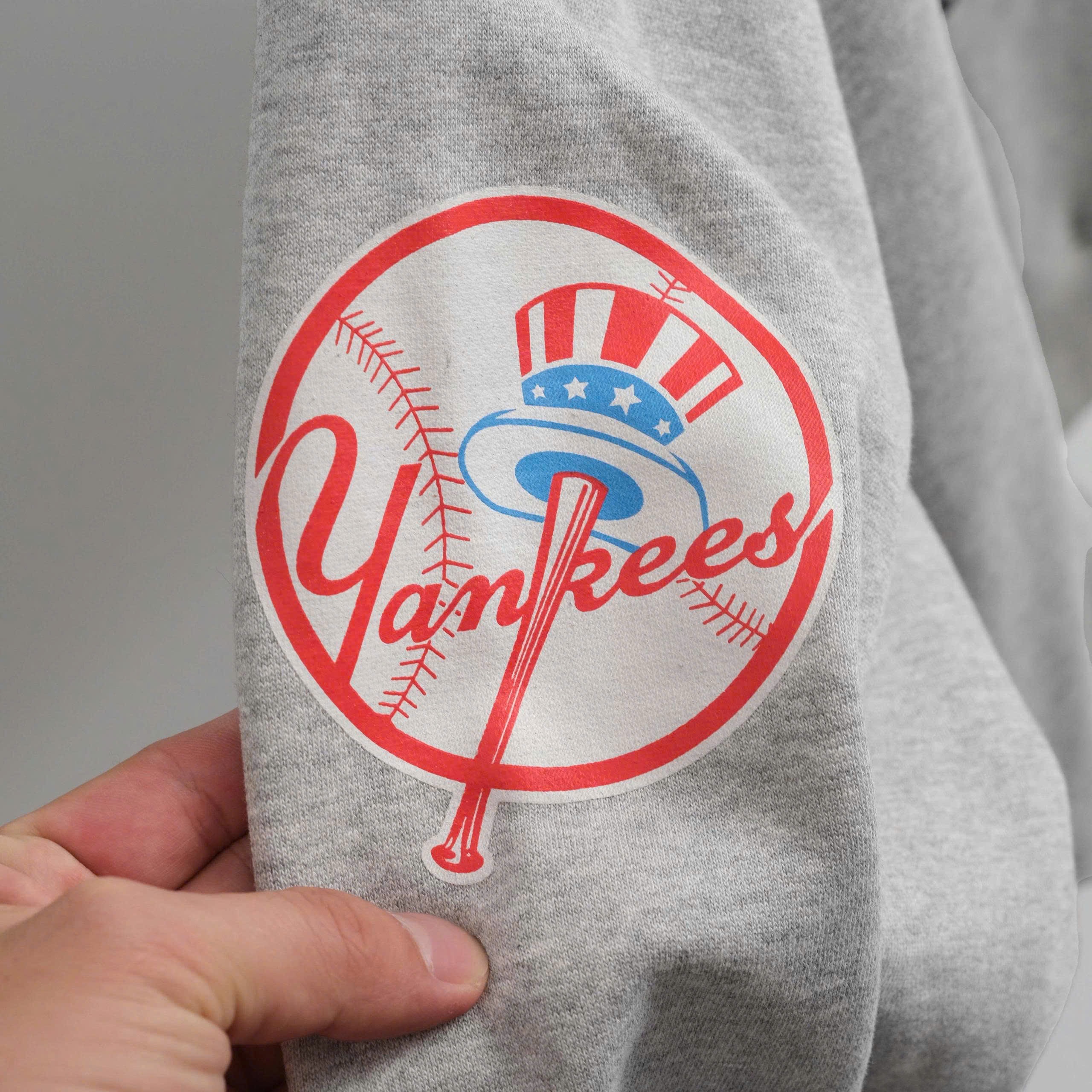 2017 - Áo Hoodie New Era NY New York Yankess Laurel Xám Trắng [HÀNG CHÍNH HÃNG]