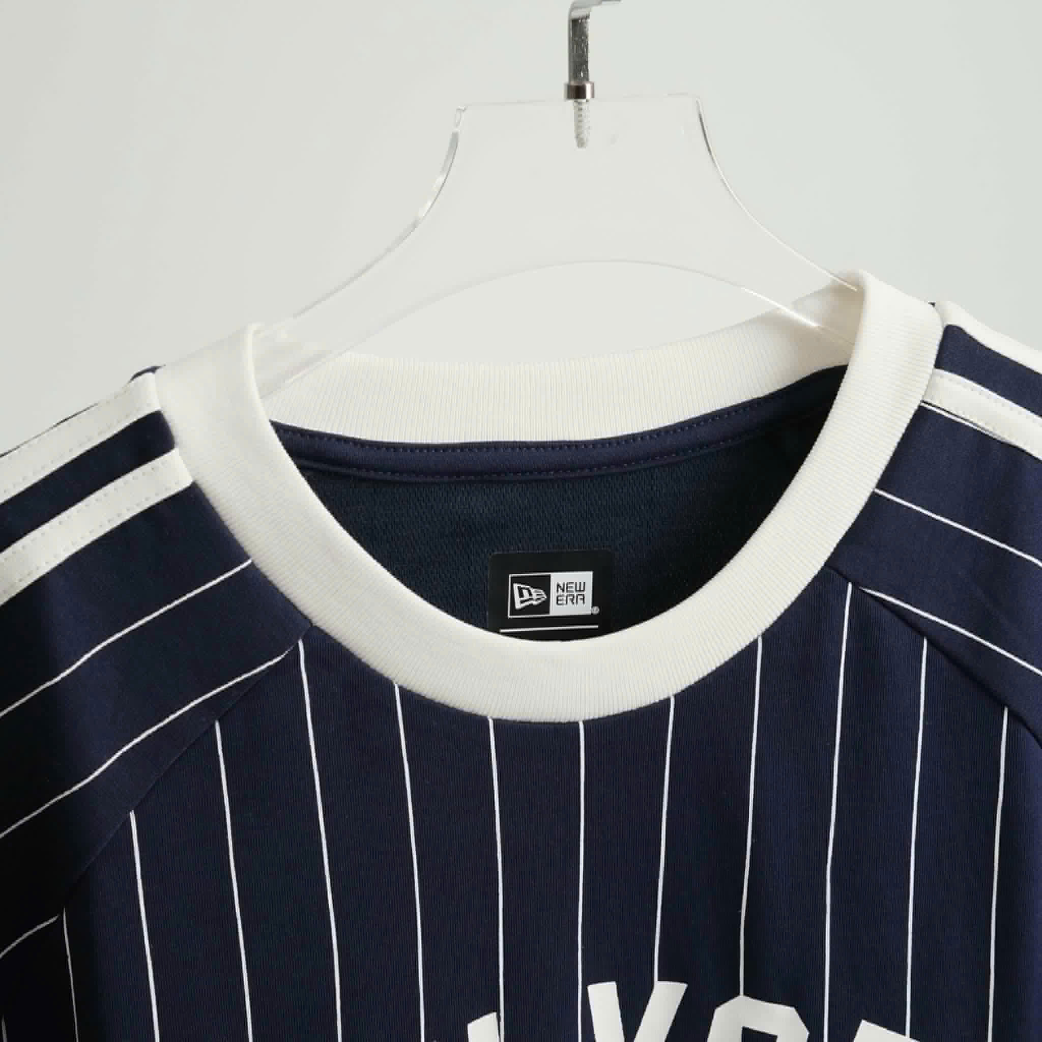 2072 - Áo New Era New York Yankee Xanh Navy Sọc Trắng [HÀNG CHÍNH HÃNG]