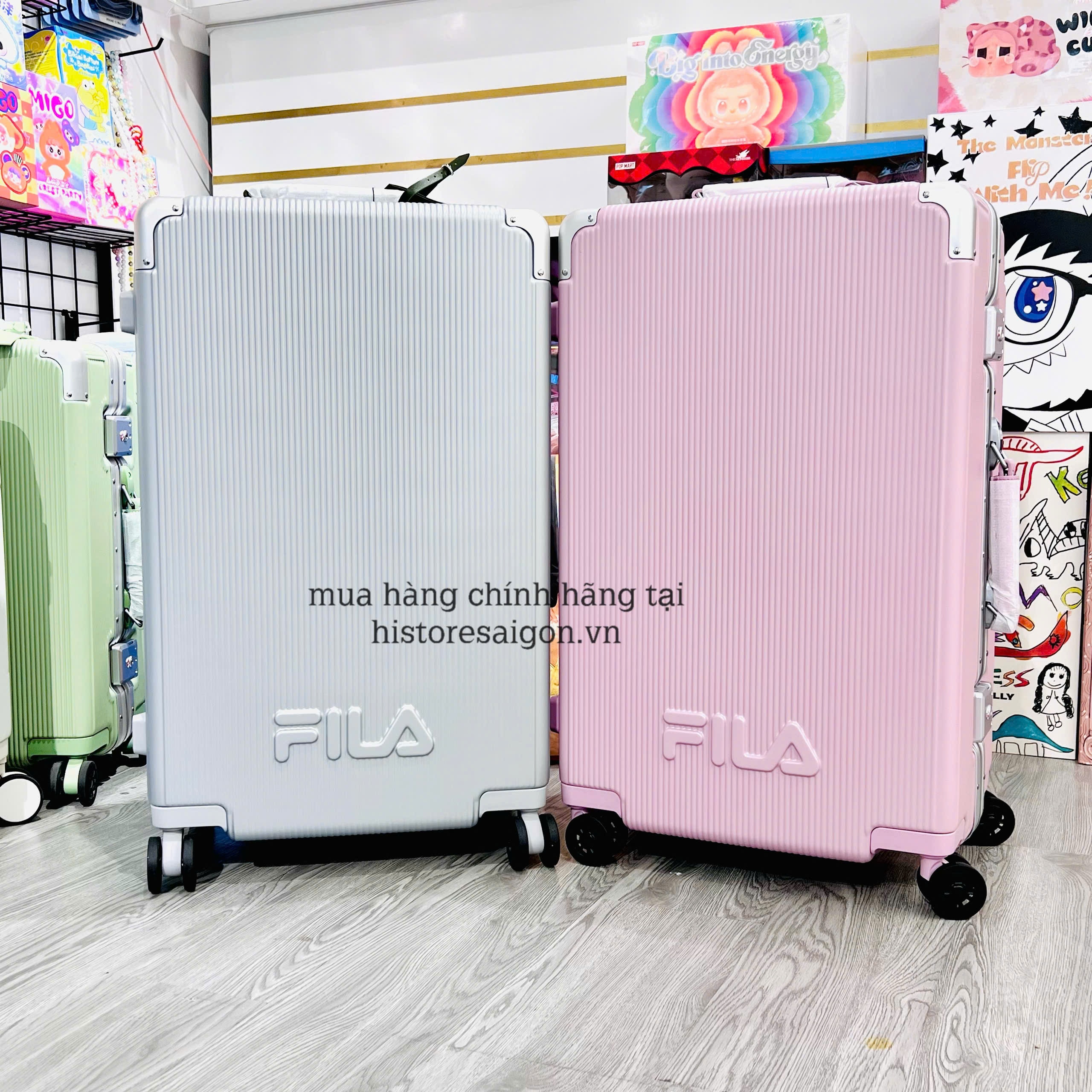 1794 - Vali Fila Hồng Size 24 Ký Gửi Embossed Logo [HÀNG CHÍNH HÃNG]