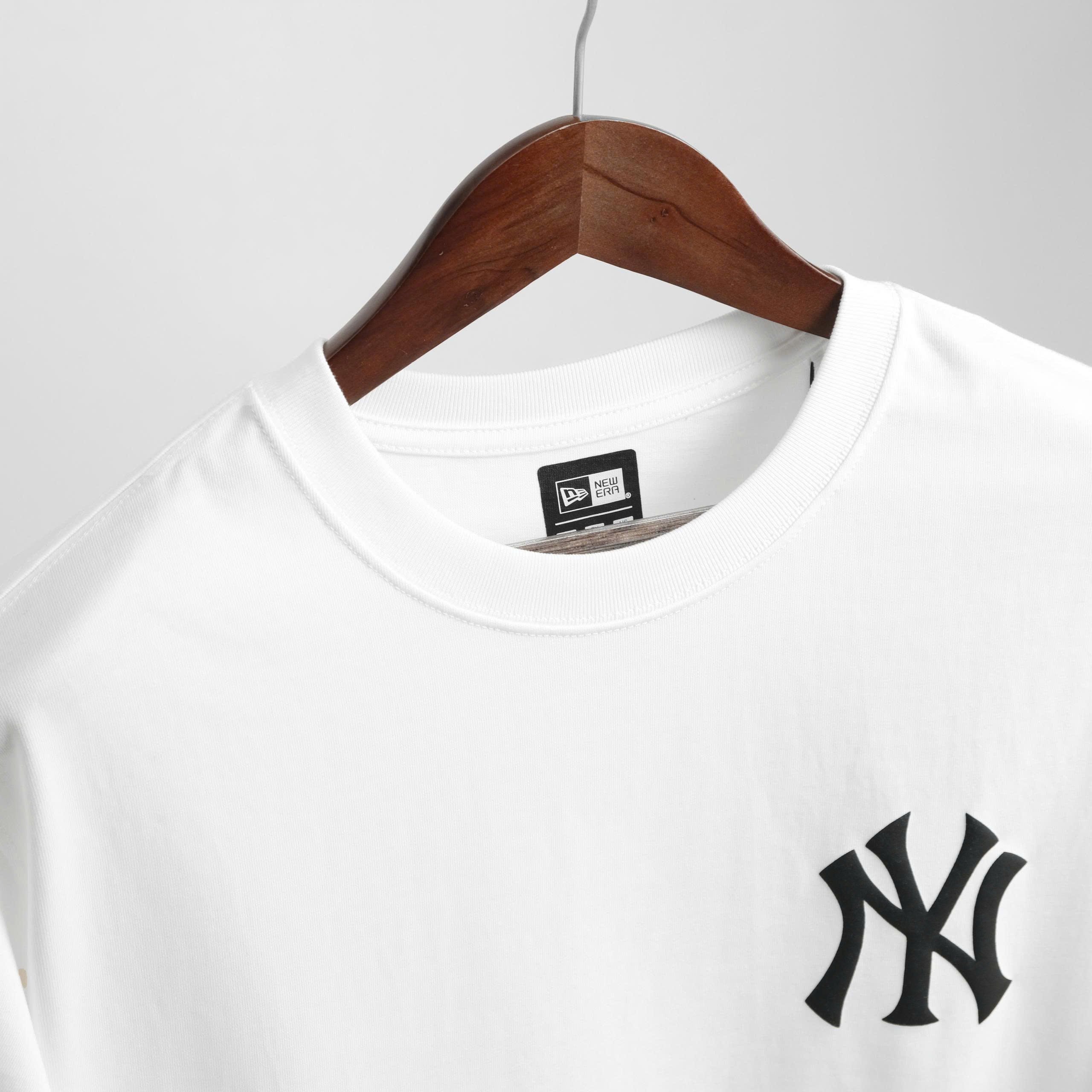 2153 - Áo New Era NY Roll The Dice Trắng [HÀNG CHÍNH HÃNG]