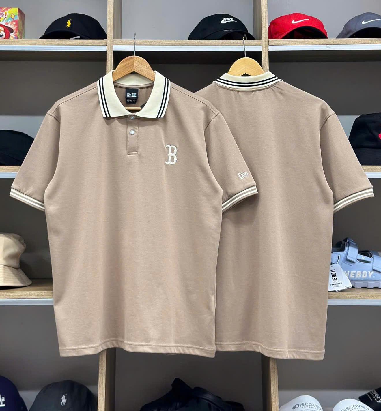 2230 - Áo Polo New Era Big B Nâu Basic [HÀNG CHÍNH HÃNG]