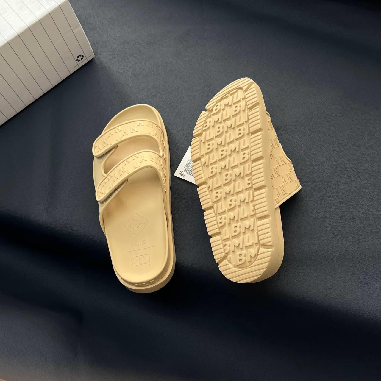 987 -  Dép MLB Chunky Bouncer New York Yankees Beige - Code 3ALPCBT33 50SAL [HÀNG CHÍNH HÃNG]