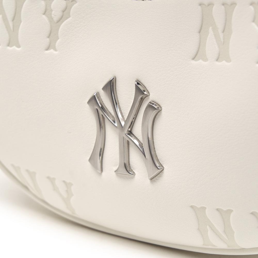 2651 - Túi MLB Classic Monogram Embo Mini Crossbody Bag NY 3ACRMM16N-50CRS [HÀNG CHÍNH HÃNG]