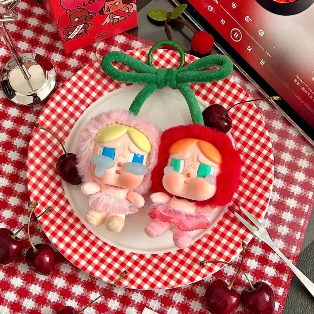 1314 - Crybaby Cherry - POPMART CRYBABY Crying For Love Series Love You Cherry Much Vinyl Plush Hanging Card [CHÍNH HÃNG]