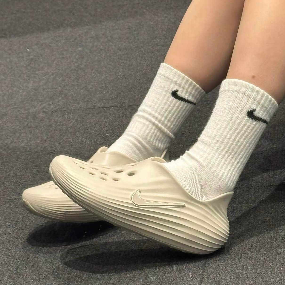 1711 - Giày Nike ReactX Rejuven8 Light Orewood Brown HV5062-100 [HÀNG CHÍNH HÃNG]