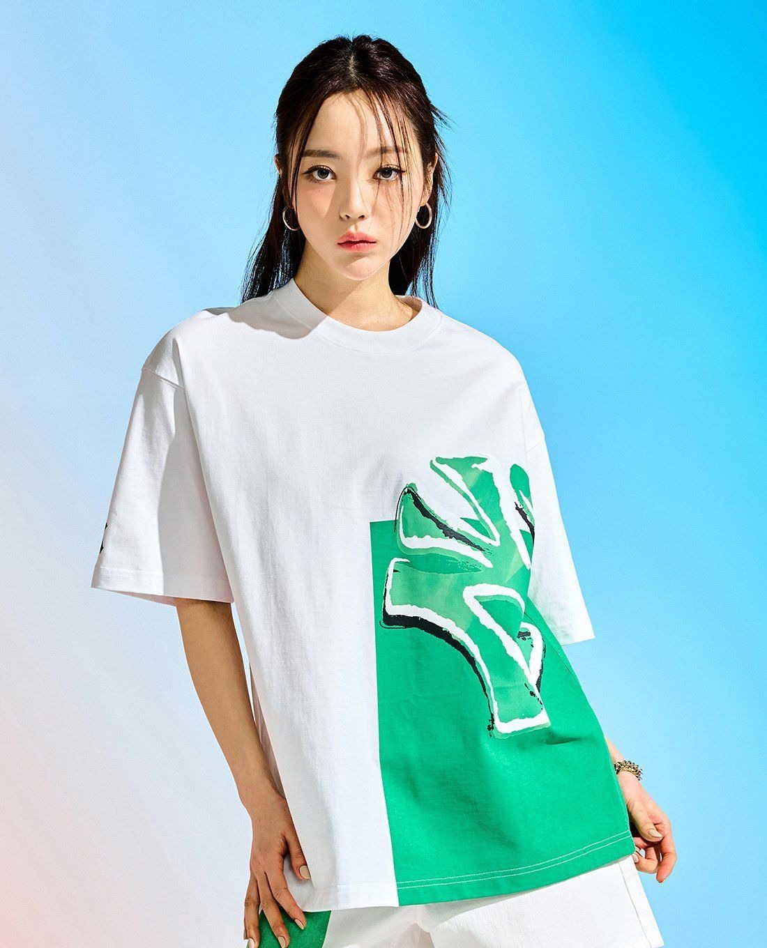 546 -  Áo MLB NY Pop Art Graphic Mega Overfit - Trắng Xanh - NY Graphic - Code 3ATSL0433-50WHS [HÀNG CHÍNH HÃNG]