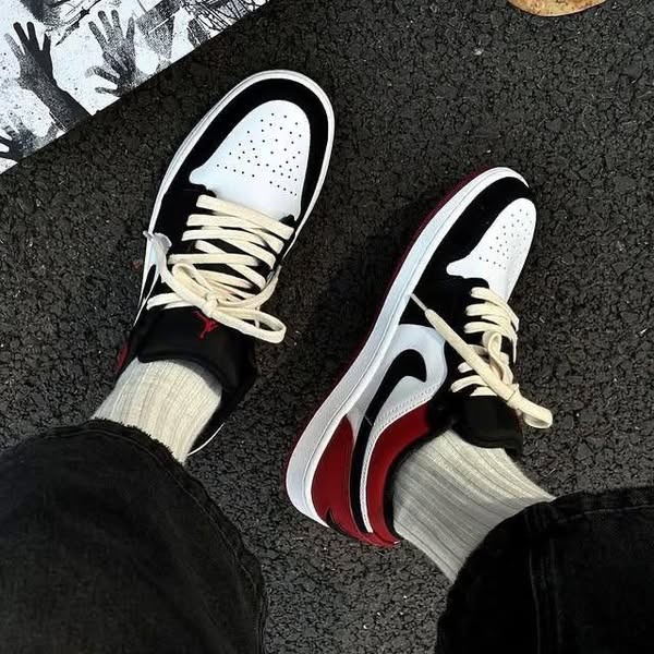 1676 - Giày Nike Jordan 1 Low Black Toe - IB8971 106 [HÀNG CHÍNH HÃNG]
